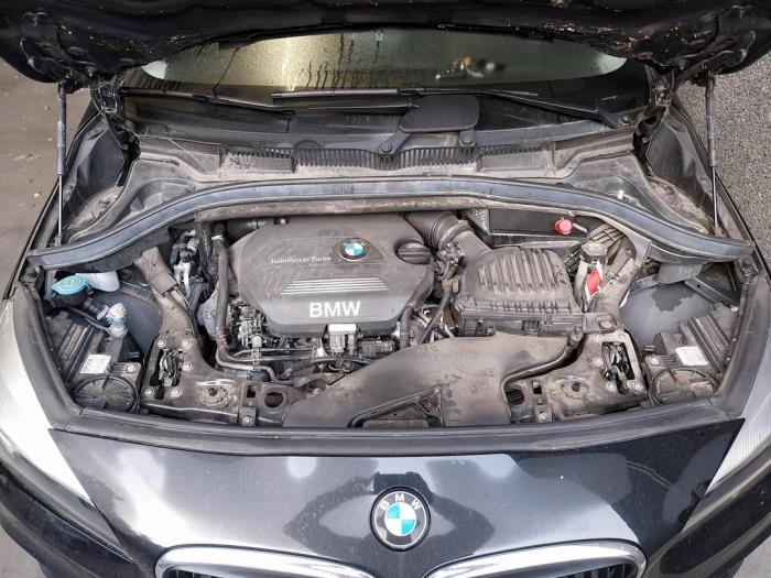 Motor van een BMW 2 serie Gran Tourer (F46) 218d 2.0 TwinPower Turbo 16V 2015