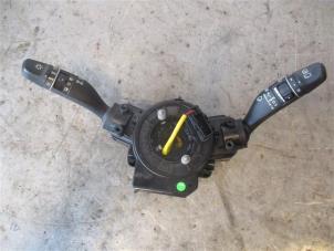 Gebruikte Licht + Raw Schakelaar Hyundai Tucson (TL) 1.6 CRDi 16V 136 Prijs op aanvraag aangeboden door Autohandel-Smet Gebroeders NV