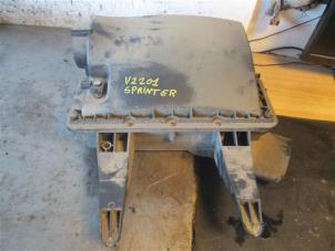 Gebruikte Luchtfilterhuis Mercedes Sprinter 3,5t (906.63) 314 CDI 16V Prijs op aanvraag aangeboden door Autohandel-Smet Gebroeders NV