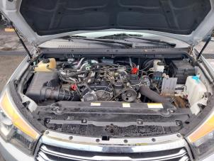 Gebruikte Motor Ssang Yong Rodius 2.0 e-200 Xdi 16V 2WD Prijs op aanvraag aangeboden door Autohandel-Smet Gebroeders NV