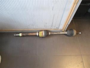 Gebruikte Steekas rechts-voor Renault Trafic (1FL/2FL/3FL/4FL) 1.6 dCi 125 Twin Turbo Prijs op aanvraag aangeboden door Autohandel-Smet Gebroeders NV