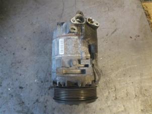 Gebruikte Pomp Airco Renault Trafic (1FL/2FL/3FL/4FL) 1.6 dCi 125 Twin Turbo Prijs op aanvraag aangeboden door Autohandel-Smet Gebroeders NV