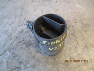 Gebruikte Luchthoeveelheidsmeter Fiat Fiorino (225) 1.3 D 16V Multijet Prijs op aanvraag aangeboden door Autohandel-Smet Gebroeders NV