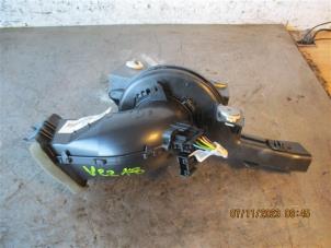 Gebruikte Kachel Ventilatiemotor Peugeot 5008 I (0A/0E) 1.6 HDiF 16V Prijs op aanvraag aangeboden door Autohandel-Smet Gebroeders NV