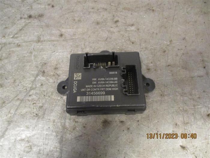 Gebruikte Module (diversen) Volvo V40 (MV) 2.0 D2 16V Prijs op aanvraag aangeboden door Autohandel-Smet Gebroeders NV