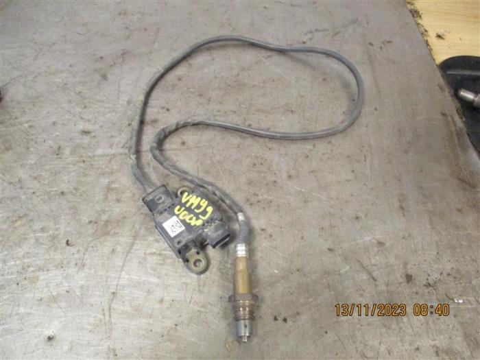 Gebruikte Nox sensor Volvo V40 (MV) 2.0 D2 16V Prijs op aanvraag aangeboden door Autohandel-Smet Gebroeders NV