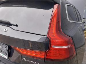 Gebruikte Achterlicht rechts Volvo V60 Cross Country II (ZZ) 2.0 D3 16V AWD Prijs op aanvraag aangeboden door Autohandel-Smet Gebroeders NV