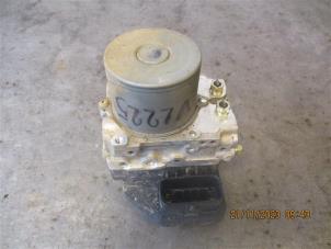 Gebruikte ABS Pomp Isuzu D-Max (TFR/TFS) 2.5 D Twin Turbo 4x4 Prijs op aanvraag aangeboden door Autohandel-Smet Gebroeders NV