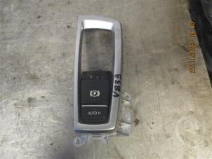 Gebruikte Handrem schakelaar BMW 5 serie (F10) 520d 16V Prijs op aanvraag aangeboden door Autohandel-Smet Gebroeders NV