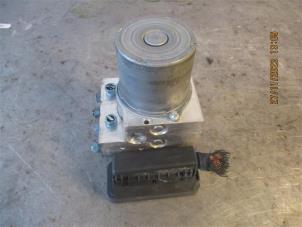 Gebruikte ABS Pomp BMW 5 serie (F10) 520d 16V Prijs op aanvraag aangeboden door Autohandel-Smet Gebroeders NV