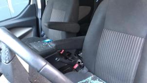 Gebruikte Bekleding Set (compleet) Ford Tourneo Custom 2.2 TDCi 16V Prijs op aanvraag aangeboden door Autohandel-Smet Gebroeders NV