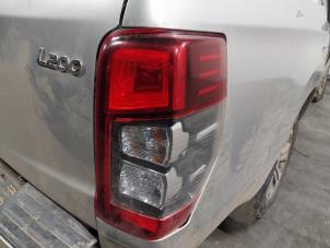 Gebruikte Achterlicht rechts Mitsubishi L200 Prijs op aanvraag aangeboden door Autohandel-Smet Gebroeders NV