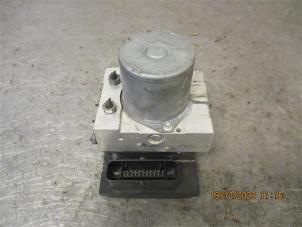 Gebruikte ABS Pomp Mercedes Sprinter 3t (906.61) 210 CDI 16V Prijs op aanvraag aangeboden door Autohandel-Smet Gebroeders NV