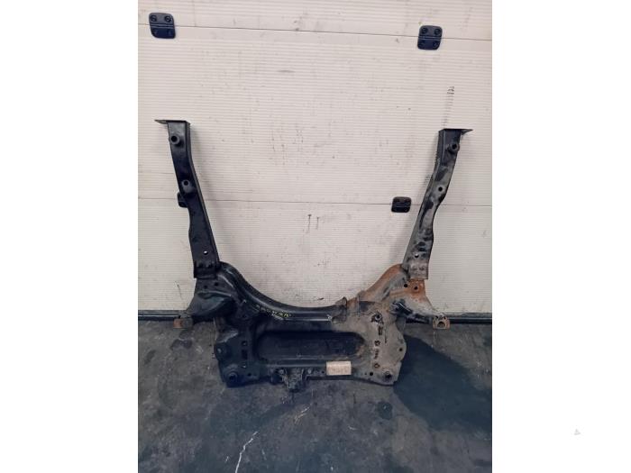 Gebruikte Subframe Nissan Qashqai (J11) 1.6 dCi Prijs op aanvraag aangeboden door Autohandel-Smet Gebroeders NV