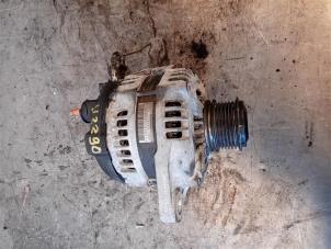 Gebruikte Dynamo Jeep Cherokee (KL) 2.2 Multijet II 16V 4x4 Prijs op aanvraag aangeboden door Autohandel-Smet Gebroeders NV