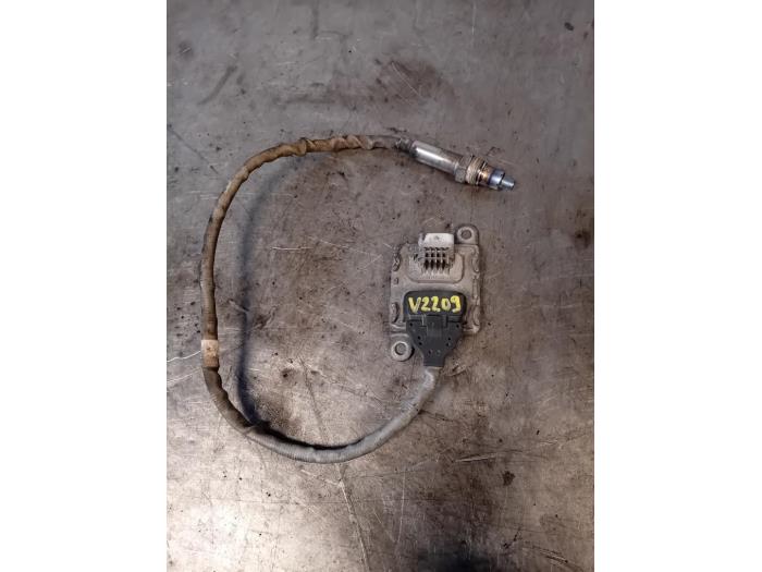 Gebruikte Nox sensor Nissan NP 300 Navara (D23) 2.3 dCi 16V Prijs op aanvraag aangeboden door Autohandel-Smet Gebroeders NV
