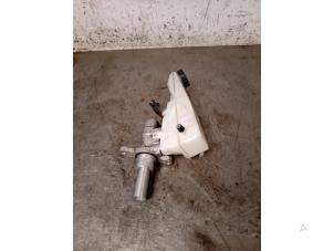 Gebruikte Hoofdremcilinder Citroen Jumpy 1.5 Blue HDi 120 Prijs op aanvraag aangeboden door Autohandel-Smet Gebroeders NV