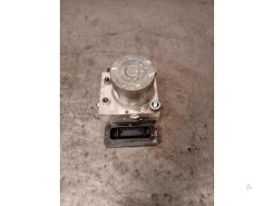 Gebruikte ABS Pomp Citroen Jumpy 1.5 Blue HDi 120 Prijs op aanvraag aangeboden door Autohandel-Smet Gebroeders NV