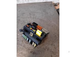 Gebruikte Zekeringkast Peugeot 207 CC (WB) 1.6 16V Prijs op aanvraag aangeboden door Autohandel-Smet Gebroeders NV