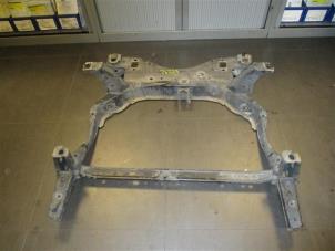 Gebruikte Subframe Mazda CX-3 (DJ/DK) 1.5 Skyactiv D 105 16V Prijs op aanvraag aangeboden door Autohandel-Smet Gebroeders NV
