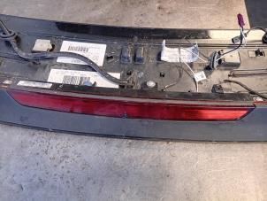 Gebruikte Extra Remlicht midden BMW 3 serie Touring (G21) 320d xDrive 2.0 TwinPower Turbo 16V Hybrid Prijs op aanvraag aangeboden door Autohandel-Smet Gebroeders NV