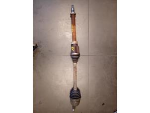 Gebruikte Cardanas rechts-voor (VWA) Renault Megane III Berline (BZ) 1.2 16V TCE 130 Prijs op aanvraag aangeboden door Autohandel-Smet Gebroeders NV