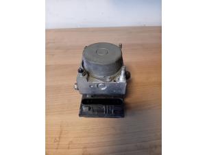 Gebruikte ABS Pomp Nissan Note (E11) Prijs op aanvraag aangeboden door Autohandel-Smet Gebroeders NV