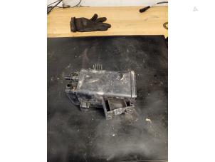 Gebruikte Roetfilter Peugeot 308 SW (L4/L9/LC/LJ/LR) 1.2 12V e-THP PureTech 130 Prijs op aanvraag aangeboden door Autohandel-Smet Gebroeders NV