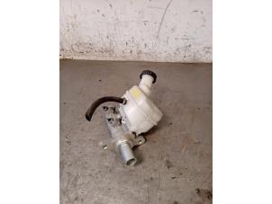 Gebruikte Hoofdremcilinder Ford Transit 2.0 TDCi 16V Eco Blue 130 Prijs op aanvraag aangeboden door Autohandel-Smet Gebroeders NV