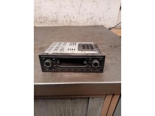 Gebruikte Radio CD Speler Ford Transit 2.0 TDCi 16V Eco Blue 130 Prijs op aanvraag aangeboden door Autohandel-Smet Gebroeders NV