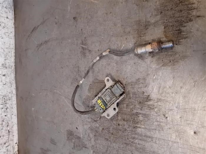 Nox sensor van een Ford Transit 2.0 TDCi 16V Eco Blue 130 2020