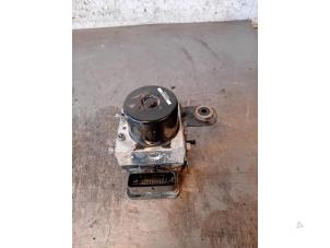 Gebruikte ABS Pomp Fiat Doblo Cargo (263) 1.3 D Multijet Prijs op aanvraag aangeboden door Autohandel-Smet Gebroeders NV