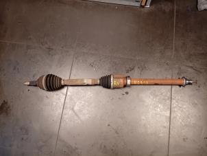 Gebruikte Cardanas rechts-voor (VWA) Renault Clio IV (5R) 1.2 TCE 16V GT EDC Prijs op aanvraag aangeboden door Autohandel-Smet Gebroeders NV