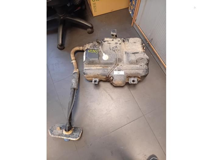 Gebruikte Ureumreservoir Renault Master III (FV) 2.3 dCi 110 16V FWD Prijs op aanvraag aangeboden door Autohandel-Smet Gebroeders NV