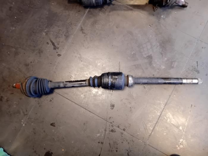Gebruikte Aandrijfas rechts-voor Citroen Jumpy (G9) 2.0 HDiF 16V 125 Prijs op aanvraag aangeboden door Autohandel-Smet Gebroeders NV