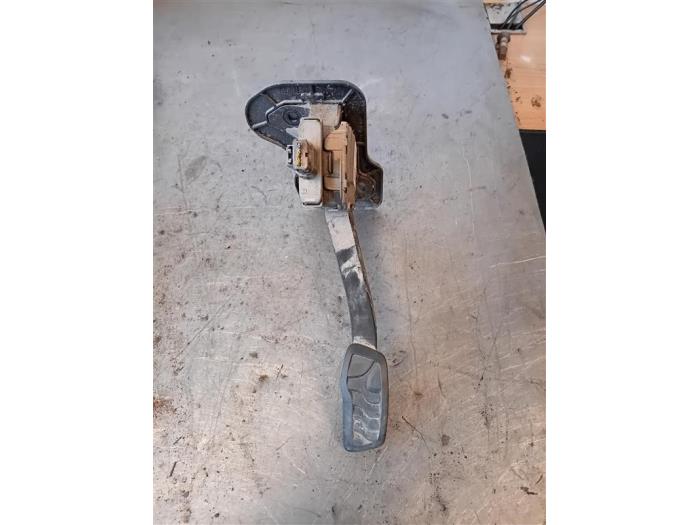 Gaspedaalpositie Sensor van een Ford Transit Custom 2.2 TDCi 16V 2016