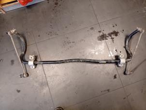 Gebruikte Stabilisatorstang voor Citroen Jumpy 2.0 Blue HDI 145 Prijs op aanvraag aangeboden door Autohandel-Smet Gebroeders NV