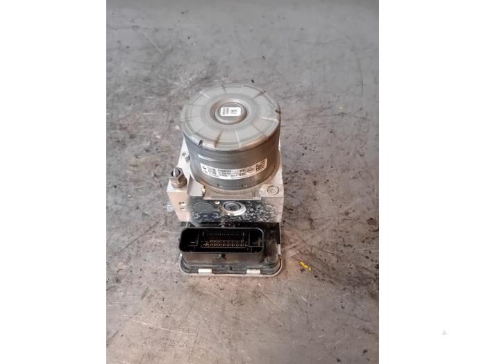 Gebruikte ABS Pomp Renault Scénic IV (RFAJ) 1.5 Energy dCi 110 Prijs op aanvraag aangeboden door Autohandel-Smet Gebroeders NV