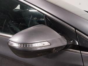 Gebruikte Buitenspiegel rechts Hyundai i40 (VFA) Prijs op aanvraag aangeboden door Autohandel-Smet Gebroeders NV