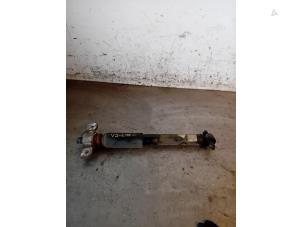 Gebruikte Schokdemper links-achter Ford Mondeo V 2.0 TDCi 150 16V Prijs op aanvraag aangeboden door Autohandel-Smet Gebroeders NV