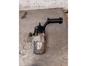 Gebruikte Servopomp Citroen Berlingo Cinqspace, Multispace 1.6 BlueHDI 100 Prijs op aanvraag aangeboden door Autohandel-Smet Gebroeders NV