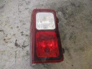 Gebruikte Achterlicht links Renault Trafic (1FL/2FL/3FL/4FL) 1.6 dCi 120 Twin Turbo Prijs op aanvraag aangeboden door Autohandel-Smet Gebroeders NV