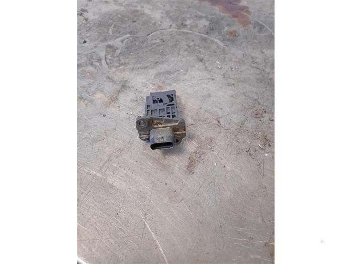 Gebruikte Luchthoeveelheidsmeter Ford Mondeo V 2.0 TDCi 150 16V Prijs op aanvraag aangeboden door Autohandel-Smet Gebroeders NV