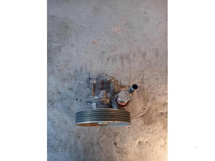 Gebruikte Servopomp Peugeot Boxer (U9) 2.0 BlueHDi 130 Prijs op aanvraag aangeboden door Autohandel-Smet Gebroeders NV