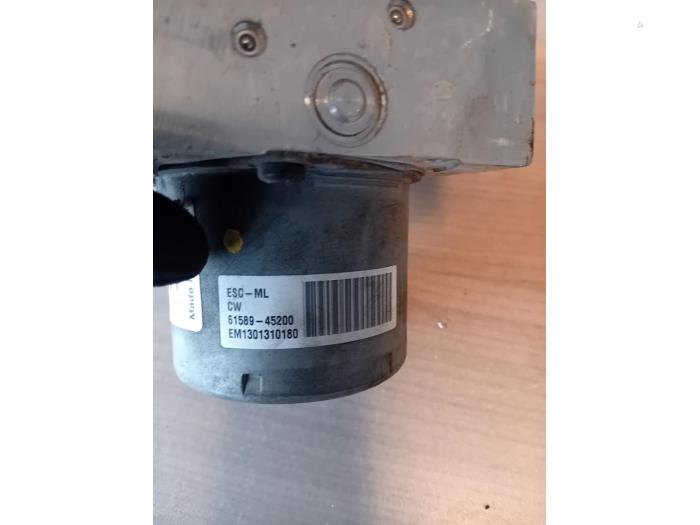 ABS Pomp van een Hyundai i20 1.2i 16V 2013