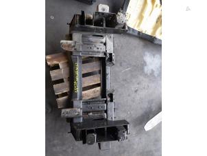 Gebruikte Subframe Nissan NT 400 Cabstar 3.0 DCI 35.13 Prijs op aanvraag aangeboden door Autohandel-Smet Gebroeders NV