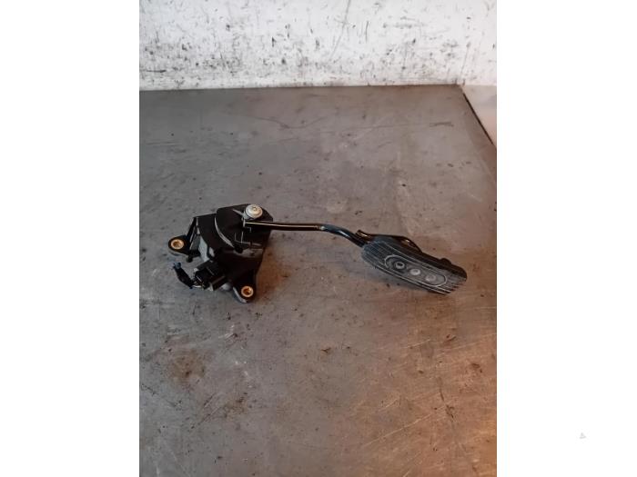 Gebruikte Gaspedaalpositie Sensor Nissan NT 400 Cabstar 3.0 DCI 35.13 Prijs op aanvraag aangeboden door Autohandel-Smet Gebroeders NV
