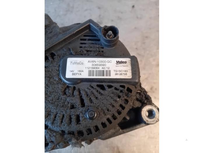 Dynamo van een Ford C-Max (DXA) 1.6 TDCi 16V Van 2013