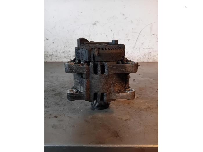 Dynamo van een Ford C-Max (DXA) 1.6 TDCi 16V Van 2013