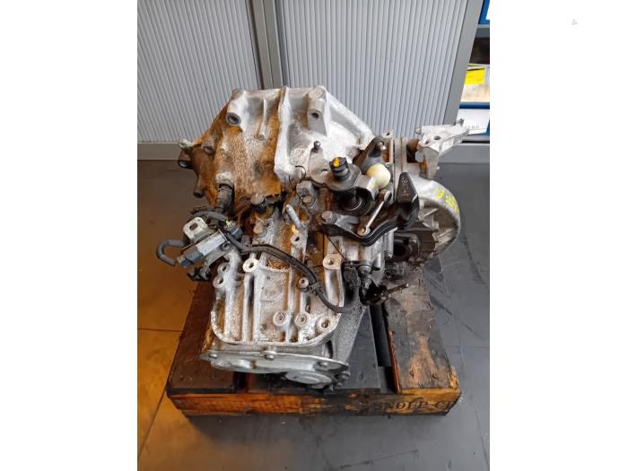 Versnellingsbak van een Peugeot Expert (V1/VA/VB/VE/VF/VT/VY) 2.0 Blue HDi 120 16V 2021